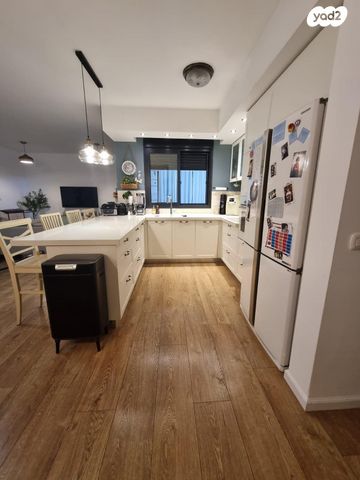 דירה, יונתן רטוש 3, פסגות אפק, ראש העין