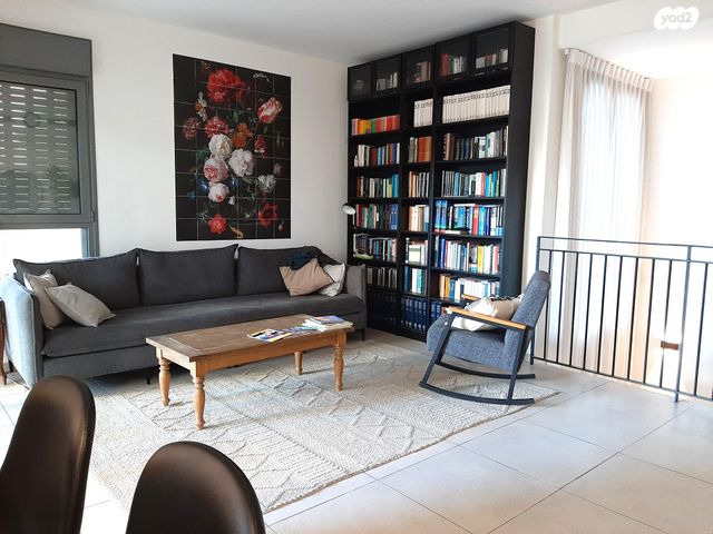 דירת גן, הרב יעקב טראב 4, עזרא, הארגזים, תל אביב יפו