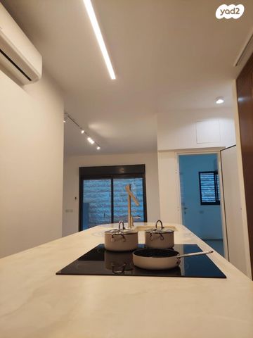 שדרות בן צבי 27