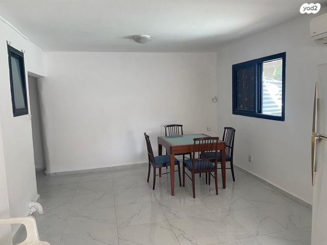 יעקב אחווה 75