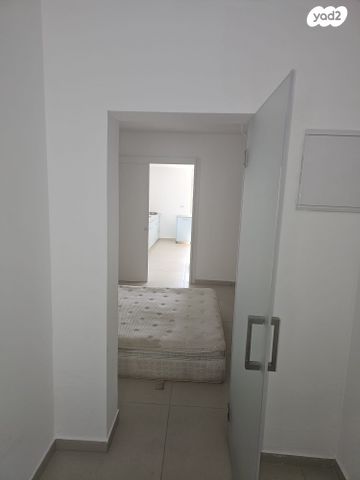 דירה, דקר 23, שבזי, ראש העין