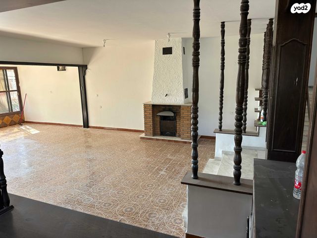 בית פרטי/ קוטג', הראשונים 1, מגדל, מגדל