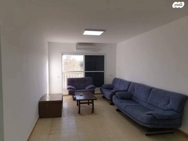 רחבת צביה לובטקין 1