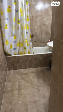 דירה, שדרות הציונות 4, מרכז העיר, קרית אתא