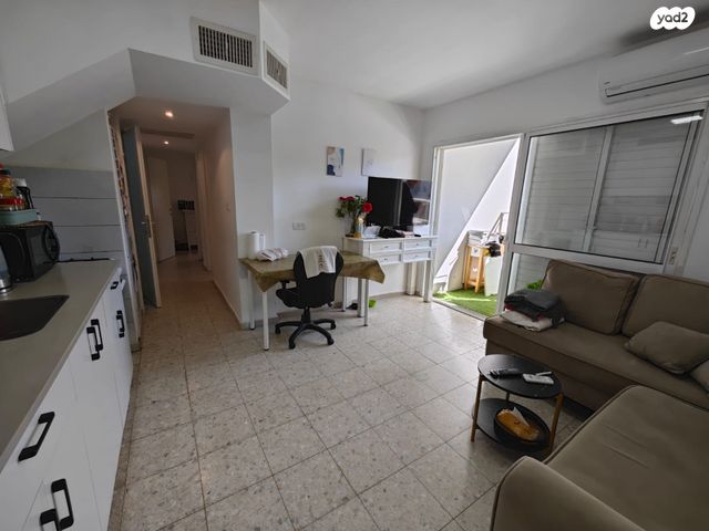 דירה, הנגב 43, רובע ד', אריאל