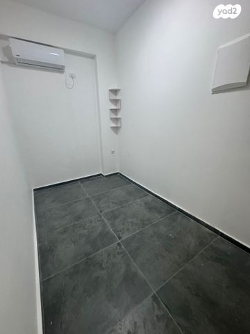 דירת גן, בן יהודה 4, הרצליה, חיפה