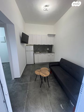 דירת גן, בן יהודה 4, הרצליה, חיפה