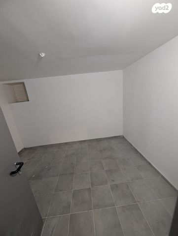 שדרות הרצל 15