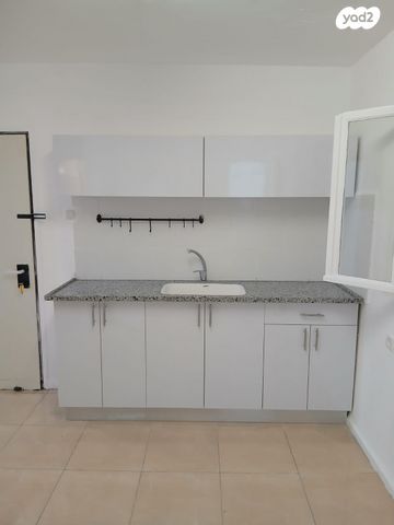 שדרות דגניה 10