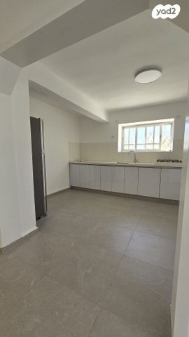 מלכי ישראל 142