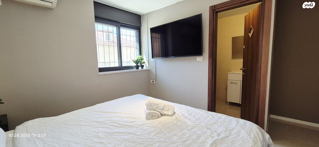 דירת גן, יקינטון 11, גבע בנימין, אדם - גבע בנימין