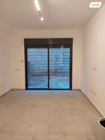 דירת גן, שדרות בן צבי 27, נחלאות, שערי חסד, ירושלים