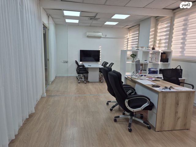 משרדים, דרך זאב ז'בוטינסקי 100, פארקטק פתח תקווה / אזור תעשייה קרית אריה, פתח תקווה