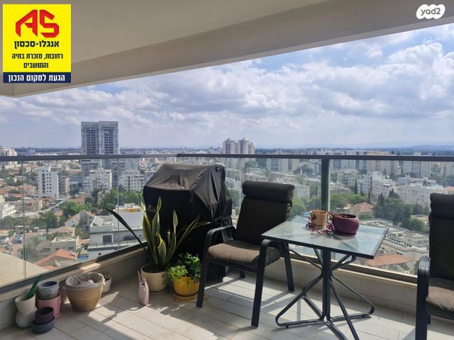 כללי, נתן אלתרמן, רחובות