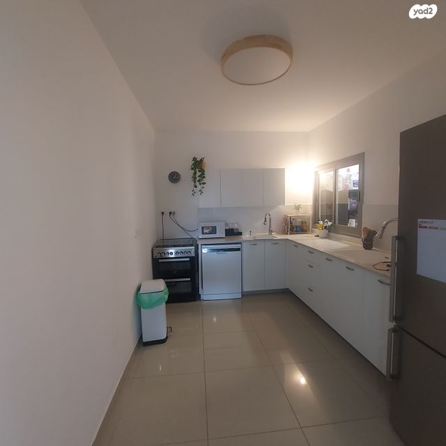 דירה, יגאל הורביץ, קרית מלאכי