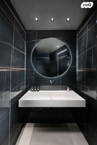 דירה, גרציאני יצחק, גני שרונה, קרית הממשלה, תל אביב יפו