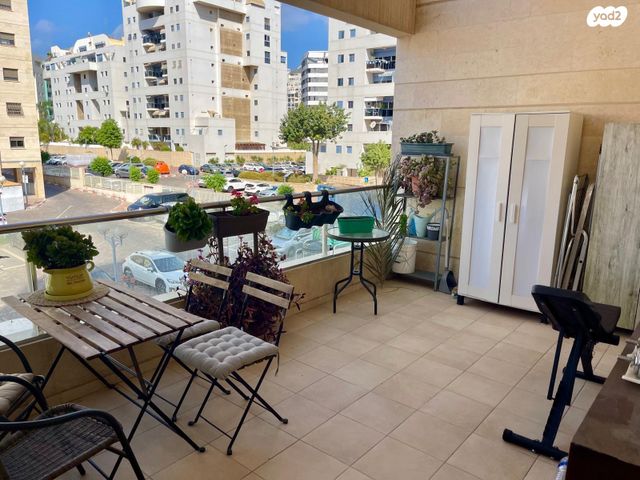 דירה, ה' באייר 3, רובע הקריה, הסיטי, אשדוד