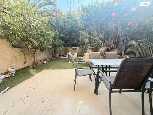 דירת גן, לילינבלום, רסקו א', חולון