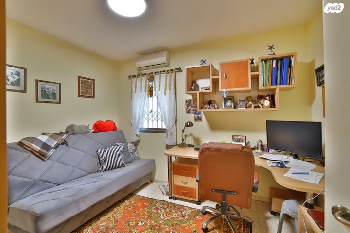 גג/ פנטהאוז, יהושע רבינוביץ, בן גוריון, חולון