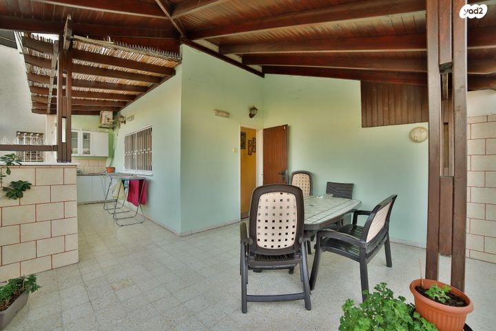 גג/ פנטהאוז, יהושע רבינוביץ, בן גוריון, חולון