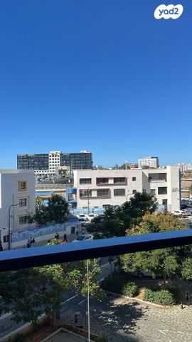 דירה, יעקב תמרי, חצרות המושבה, רחובות