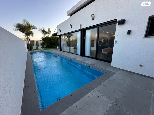 בית פרטי/ קוטג', שאר העיר, רחובות