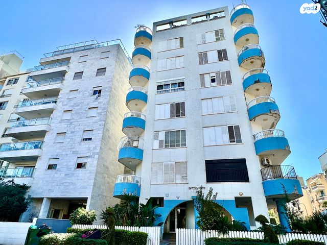 דירה, הרב הרצוג 20, צפון מערב מרכז העיר, נתניה