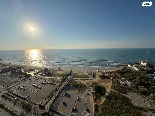 שדרות רחבעם זאבי 