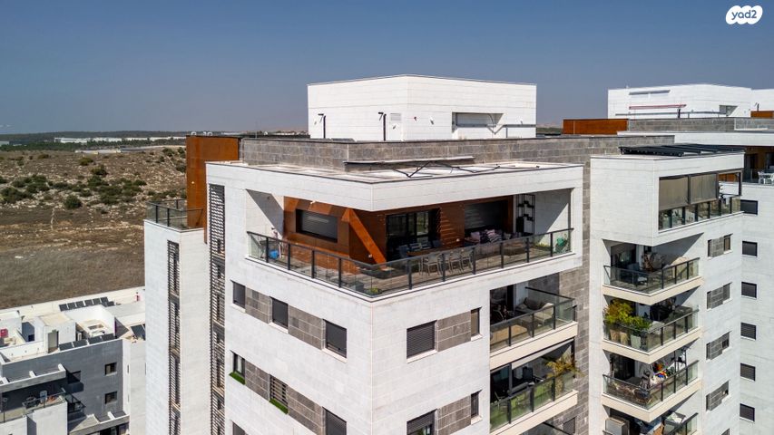 גג/ פנטהאוז, שמעון פרס, מורשת, מודיעין מכבים רעות