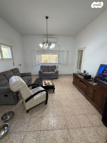 בית פרטי/ קוטג', ויסוקר, קרית אליעזר פרי, פתח תקווה