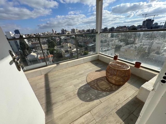 גג/ פנטהאוז, ריינס, רסקו א', חולון