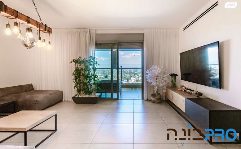 דירה, חיים חפר, הרקפות, ראשון לציון