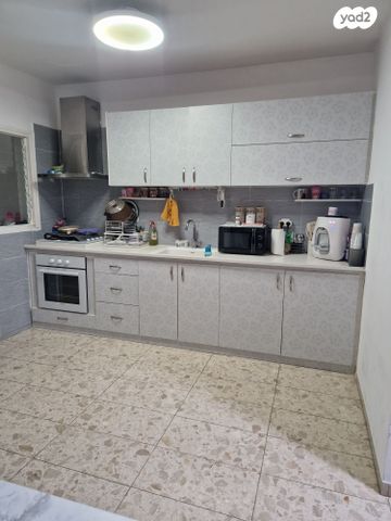 דירה, הרדוף, נאות כרמל, טירת כרמל