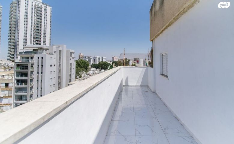 גג/ פנטהאוז, המגינים, עין גנים, פתח תקווה