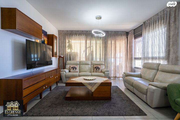 דירה, שונית 9, רמת חביב / רמת הנשיא, חיפה