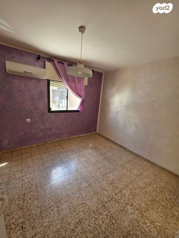 דירה, שלום עליכם, אברמסקי, קרית אתא