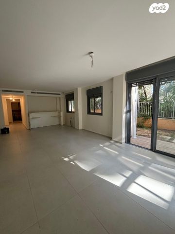 דירת גן, תל אביב יפו