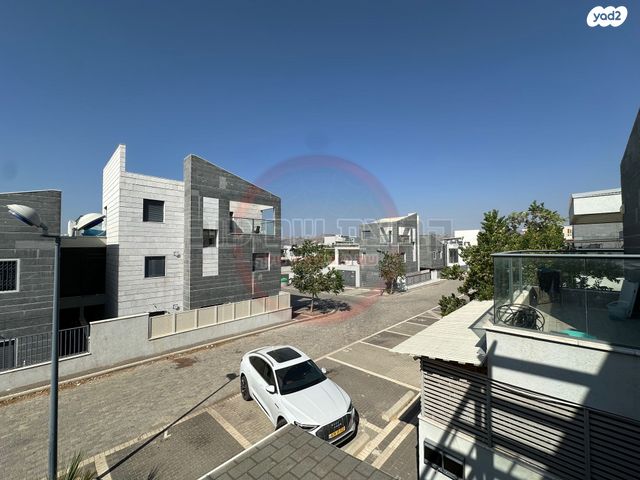 דירה, יצחק שמיר, עפולה הצעירה, עפולה