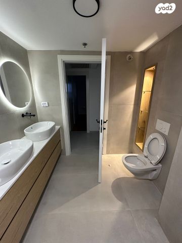 דירה, דודו דותן, עיר ימים, נתניה