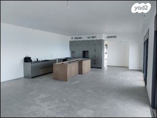 דירה, אמנון ליפקין שחק, נוף הטיילת, נתניה