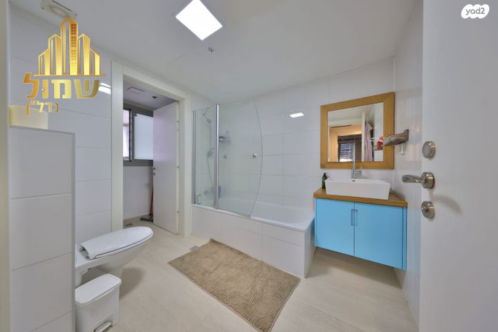 דירה, עפרה חזה, משכנות האומנים, קרית מוצקין