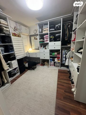 דירה, גפן, החורש, חריש