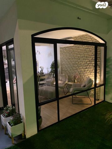 דירת גן, רות המואביה 27, האמהות, שחמון, רובע 9, אילת