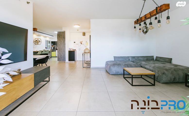 דירה, חיים חפר, הרקפות, ראשון לציון