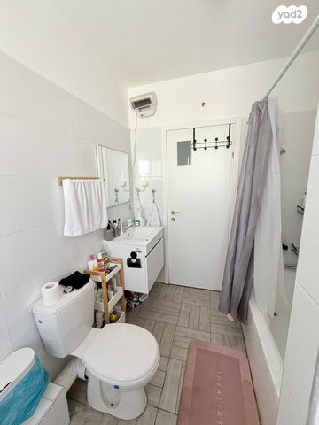 טריפלקס, שדרות השיטה, קרית מנחם, אופקים