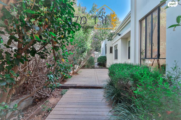 בית פרטי/ קוטג', מרכז פרדס חנה, פרדס חנה כרכור