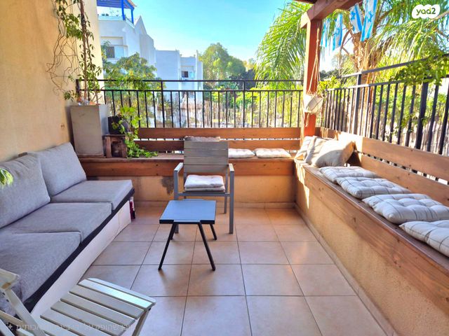 דירה, פורצי הדרך, נווה עמל, הרצליה