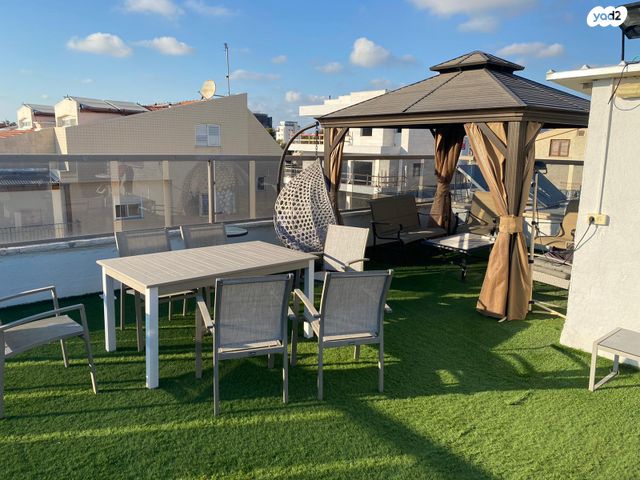 גג/ פנטהאוז, קרית חיים מזרחית, חיפה