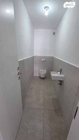 דירה, אמנון ליפקין שחק, נוף הטיילת, נתניה