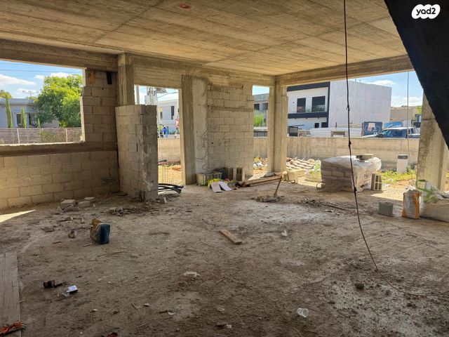 בית פרטי/ קוטג', תל חי, נאות הפרחים, גן יבנה